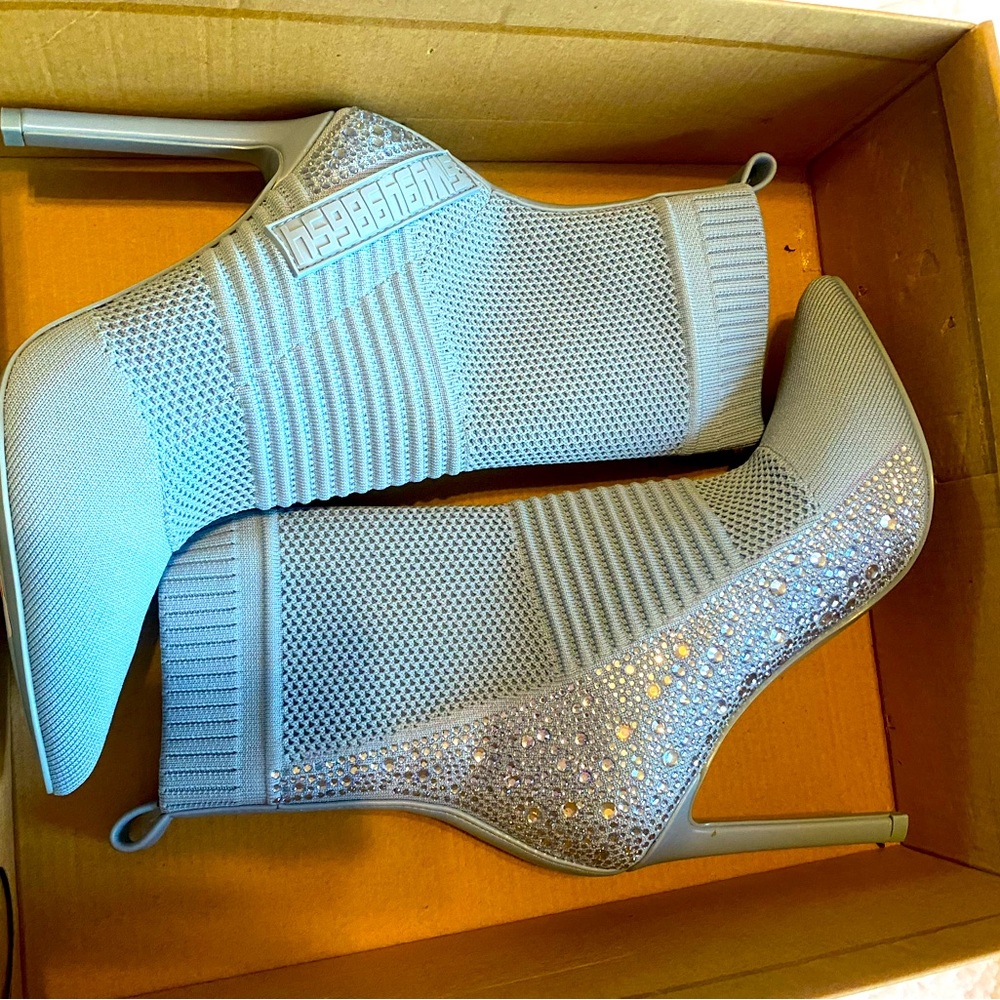 [NWT] STEVE MADDEN | Sexy Iconic Maxwelle Ankle Boots 🔥